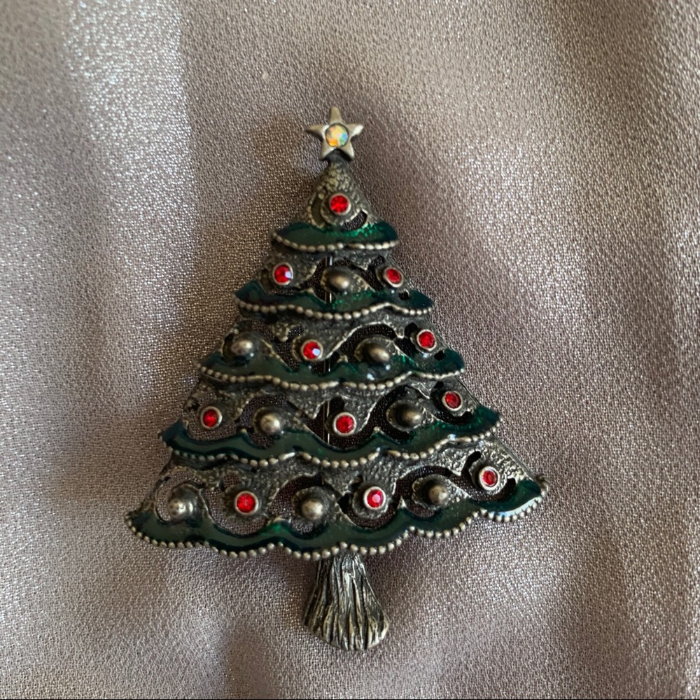 Christmas Tree Pin - Picture 1 of 5